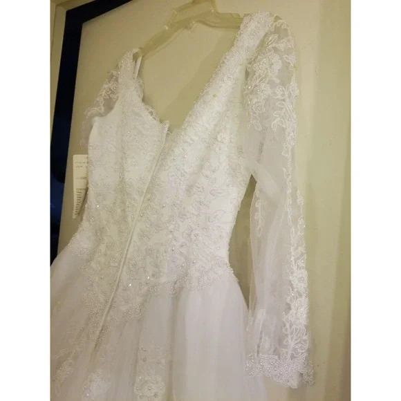 Dress - Picture 8 of 12